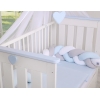 Bettumrandung Zopf für Babybett - weiß-grau-blue Magic Loop