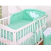 Universal Babybett Kopfschutz - Hängende Herzen Minze-Punktemuster
