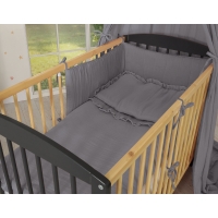 Babybettwäsche und Kopfschütze aus Musselin