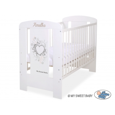 Babybett mit Name graviert
