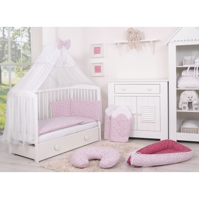 Babybettwäsche Set 5-tlg mit Moskitonetz - weiß-weinrote Sternchen