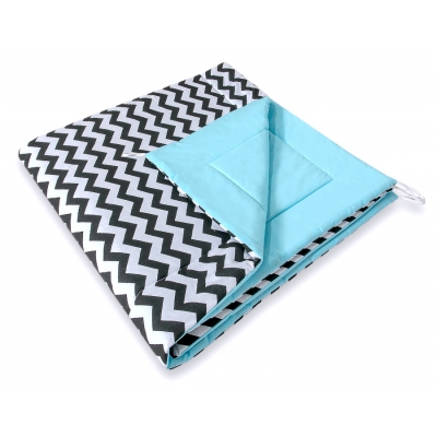 Doppelseitige Teepee Spielmatte - Chevron schwarz/ blau
