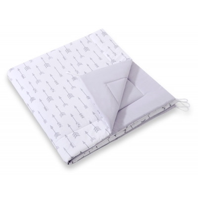 Doppelseitige Teepee Spielmatte - grauen Pfeilen