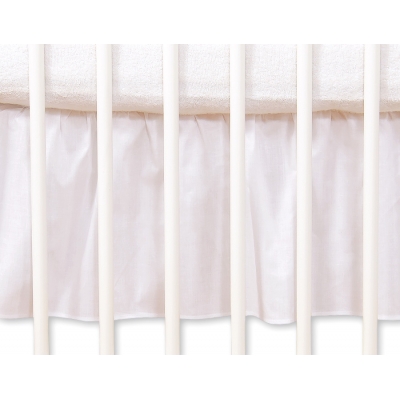 Fest gefaltete Rüsche für Babybett 140x70 cm - Hängende Herzen weiß