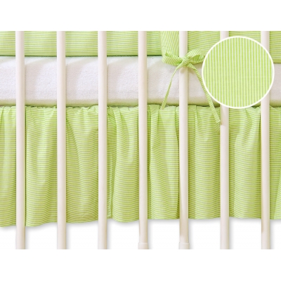 Fest gefaltete Rüsche für Babybett 140x70cm - Hängende Herzen grün gestreift