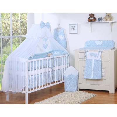 Kinderbett Bettwäsche Set 7-tlg mit Moskitonetz für Babybett - Hängende Herzen blaue Blümchen