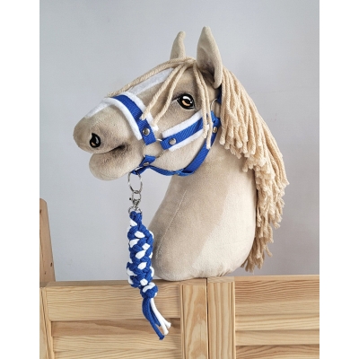 Set für Hobby Horse: Die Halfter A3 mit weißem Pelz + Kordel-Anbindestrick -weiß-blau