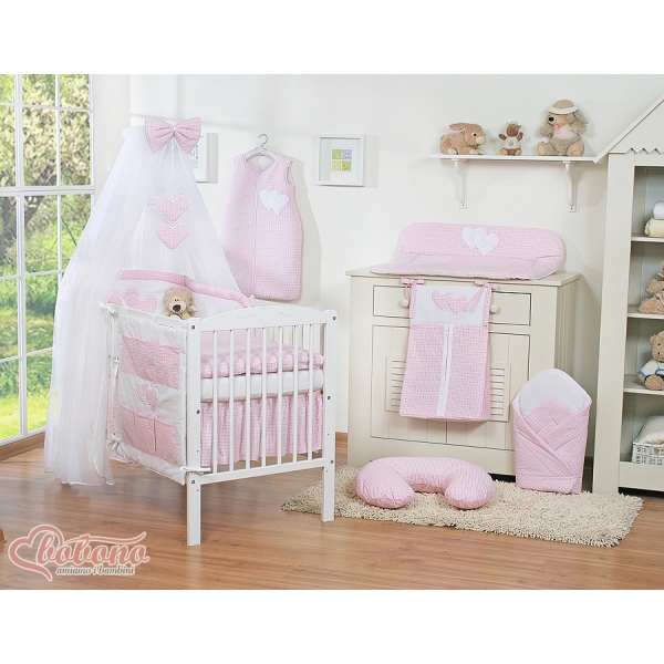 Babybett Bettwäscheset 11-tlg mit Moskitonetz - Hängende Herzen rosa kariert