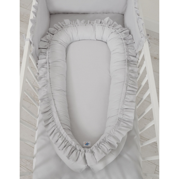 Babynest mit Rüsche - grau