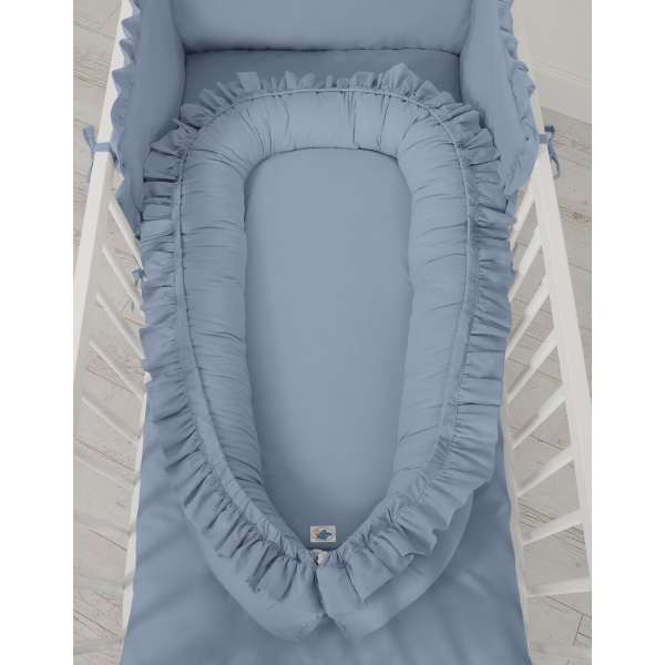 Babynest mit Rüsche Kokon- pastellblau