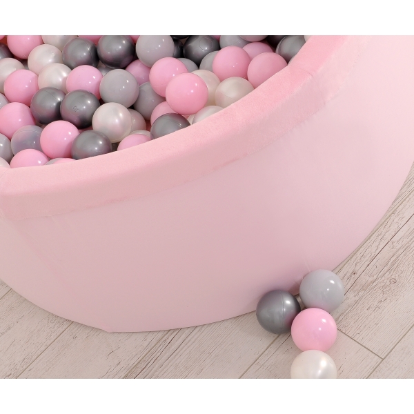 Bällebad für Baby Mädchen