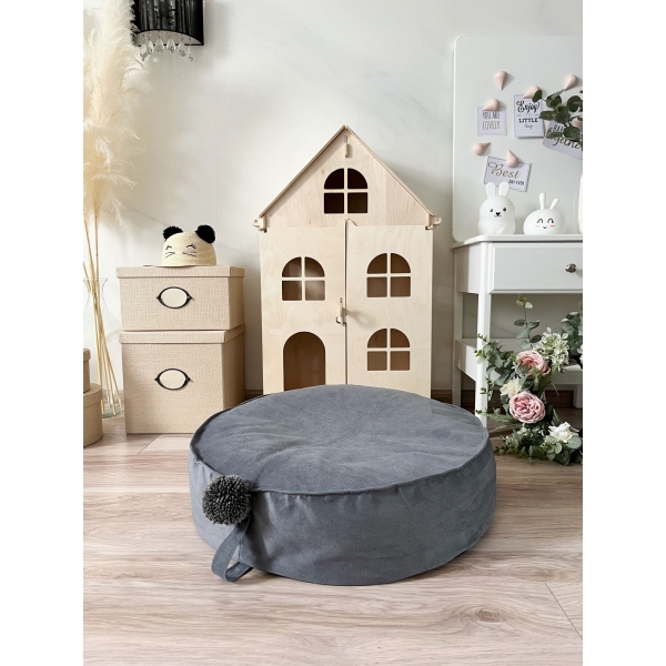 Kleiner Grau Pouf für Babyzimmer