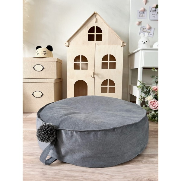 Kleiner Grau Pouf für Babyzimmer