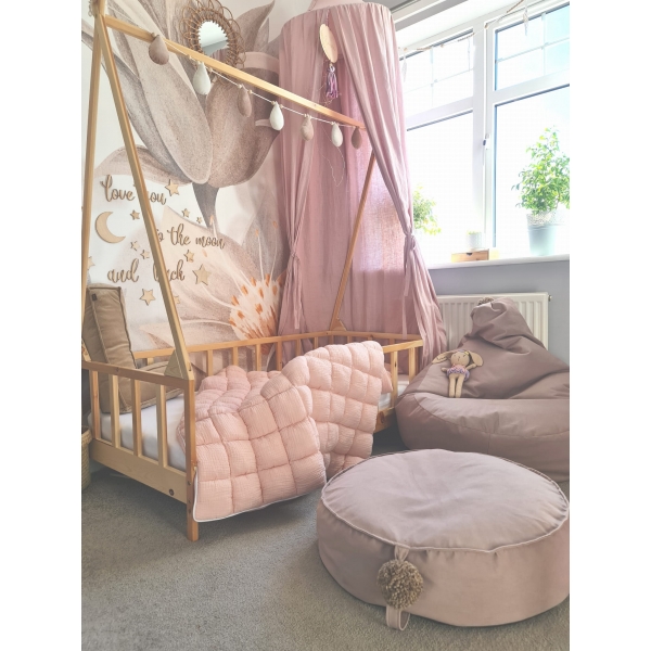 Kleiner Pouf für Babyzimmer Beige
