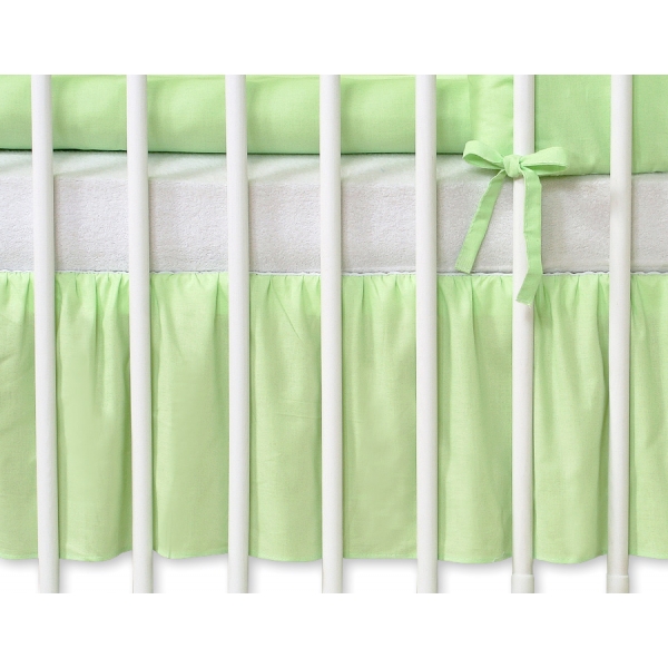 Fest gefaltete Rüsche für Babybett 140x70 cm - Hängende Herzen grün