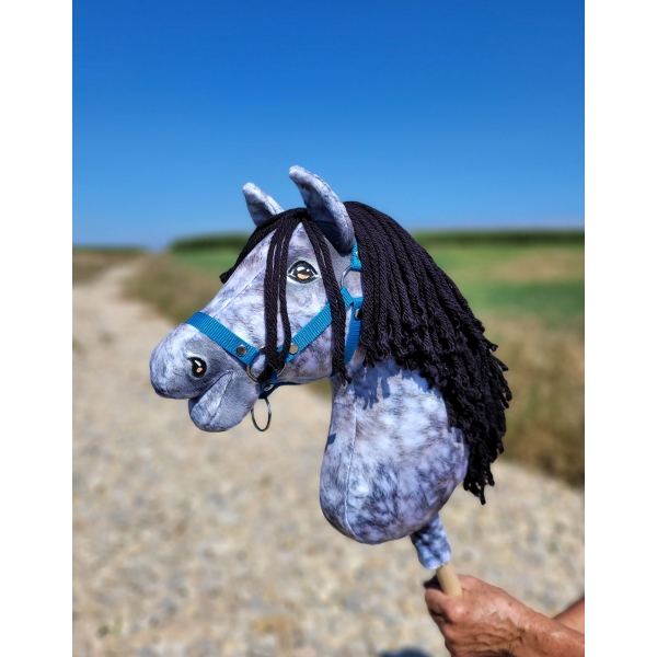 Hobby Horse Apfelschimmel Steckenpferd mit schwarzer Mähne