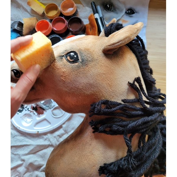 Hobby Horse Premium - dunkel Kastanie Pferd