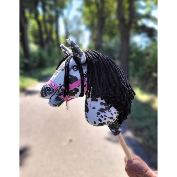 Hobby Horse Steckenpferd mit schwarzen Mähne A4