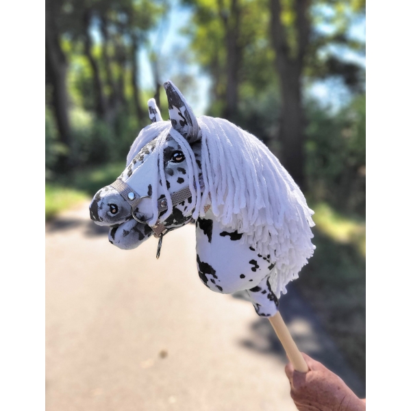 Hobby Horse Steckenpferd mit weißen Mähne A4