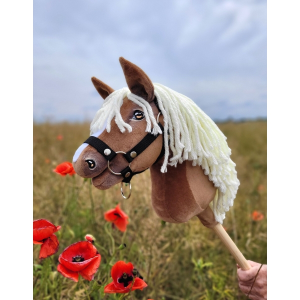 Hobby Horse Steckenpferd Pferd am Stiel Premium - haflinger Pferd A4
