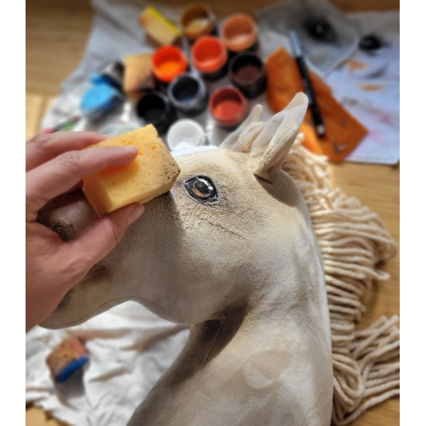 Hobby Horse Steckenpferd Pferd am Stiel Premium - Cremello Pferd