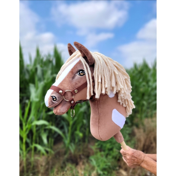 Hobbyhorse Braun mit helle Mähne