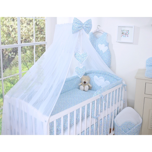 Kinderbett Bettwäsche Set 7-tlg mit Moskitonetz für Babybett - Hängende Herzen blaue Blümchen