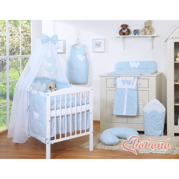 Kinderbett Bettwäsche Set 7-tlg mit Moskitonetz für Babybett - Hängende Herzen blaue Blümchen
