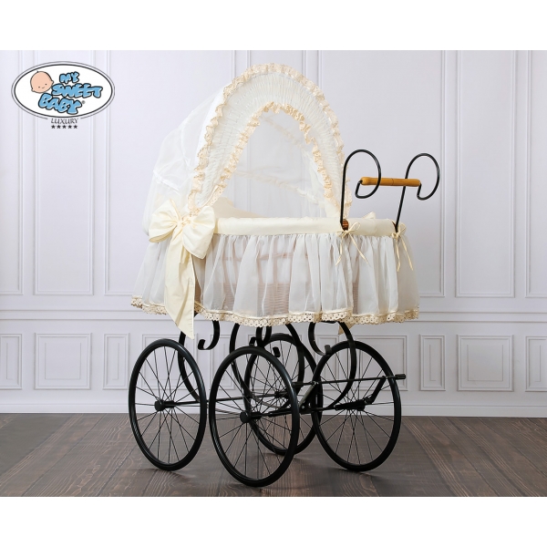 Retro Stil Nostalgie Vintage Stubenwagen Naturfarbe Weide