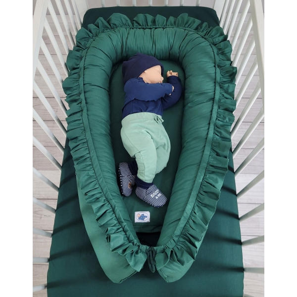 Premium Babynestchen Baby-Cocoon mit Rüsche - Flasche grün