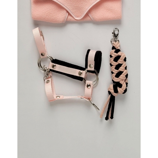 Set  für Hobby Horse: Die Halfter A3 mit schwarzer Pelz + Halfter aus Kordel - schwarz-powder pink