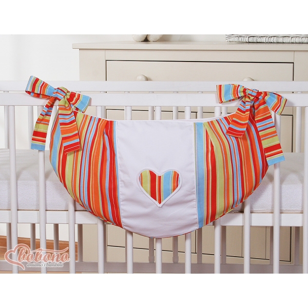Spielzeugtasche für Babybett - Hängende Herzen orange gestreift