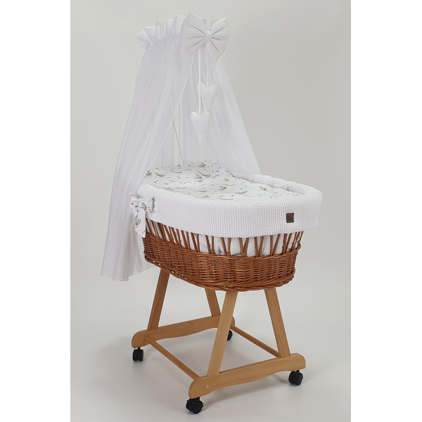 Stubenwagen für Baby aus Naturweide mit Bezug-Set in Weiß