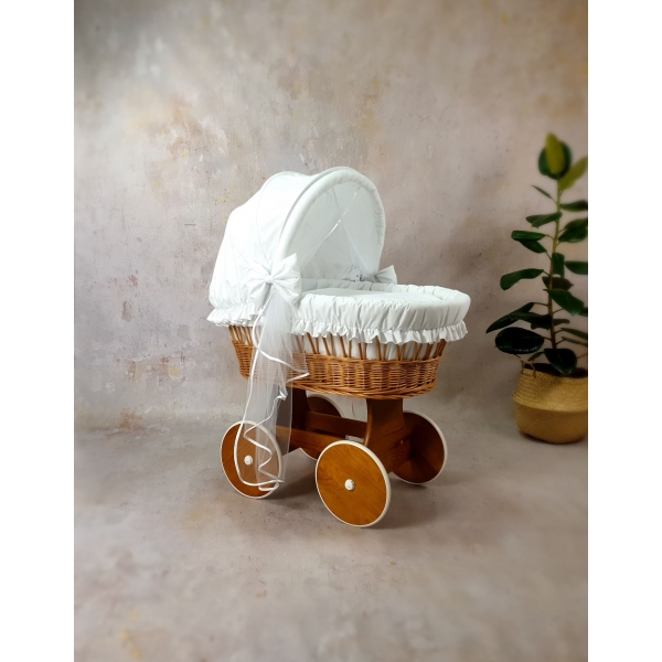 Stubenwagen natur mit Bettset in Weiß
