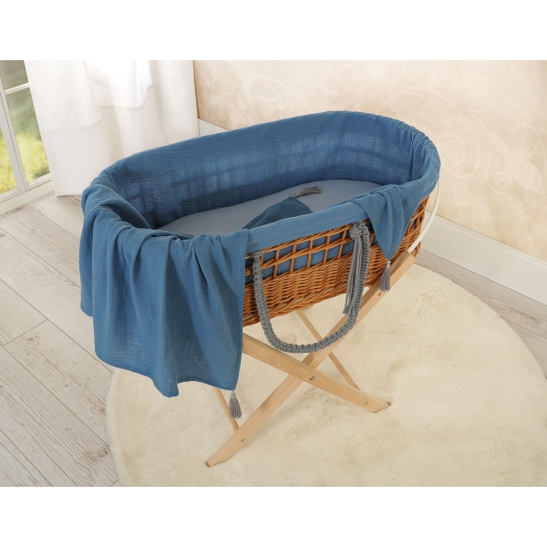 Weidenkorb im Boho-Stil für Babys musselin Polsterung - pastellblau