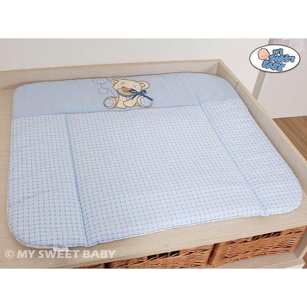Wickelauflage auf Wickeltisch - Bär mit Schleife blau