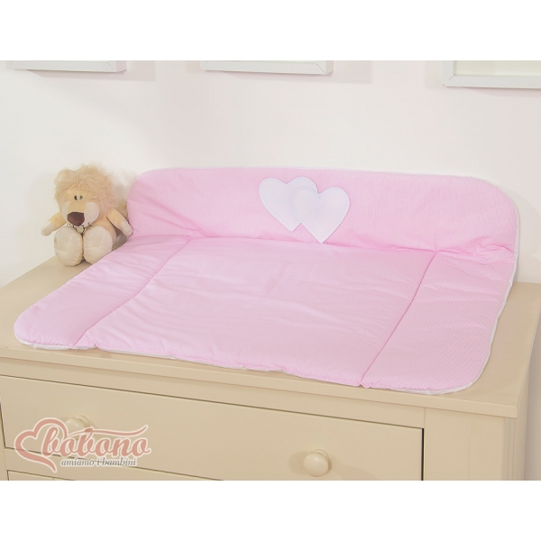 Wickelauflage auf Wickeltisch - Hängende Herzen rosa gestreift